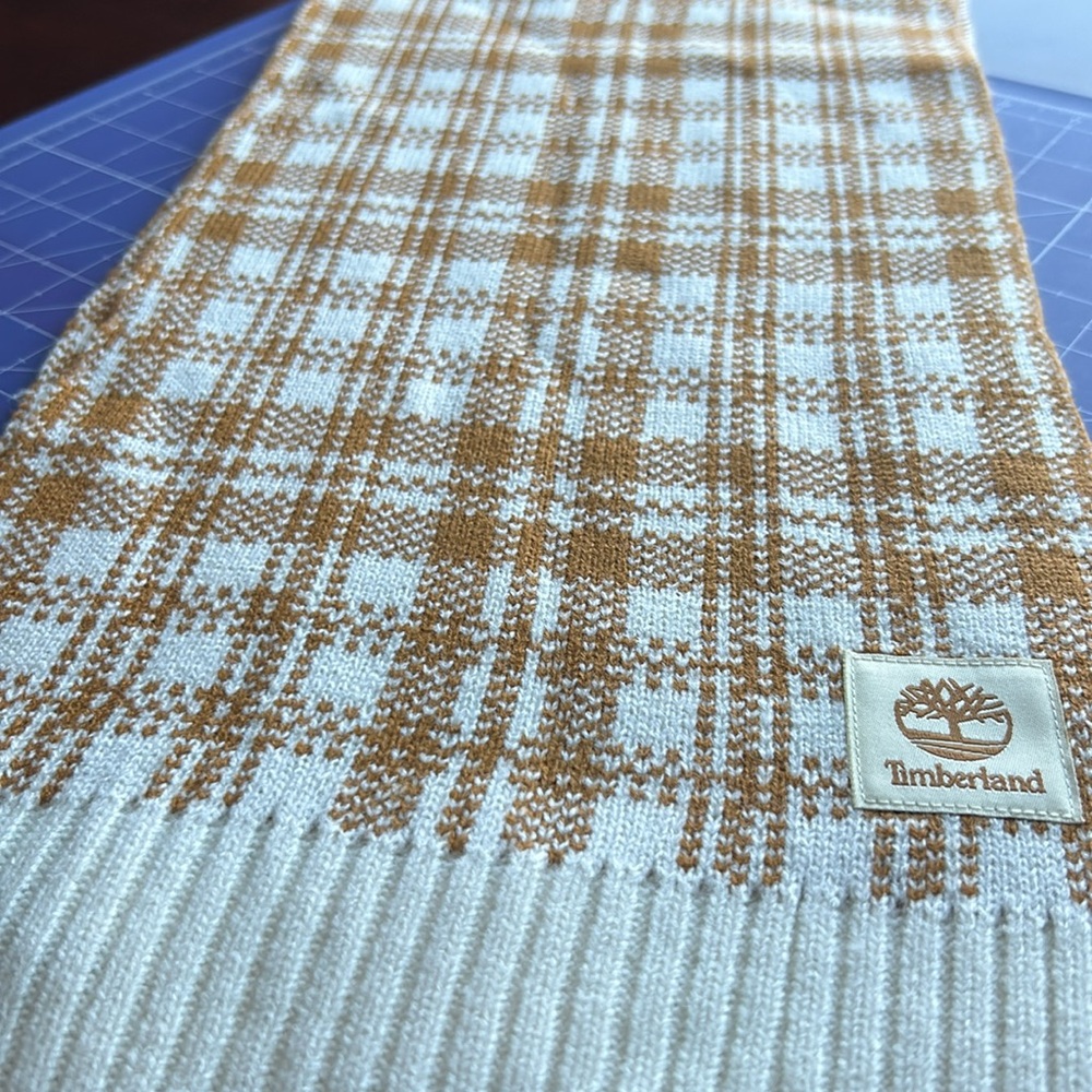 Timberland winter scarf nwt Christmas gift unisex caramel and white plaid  cozy
